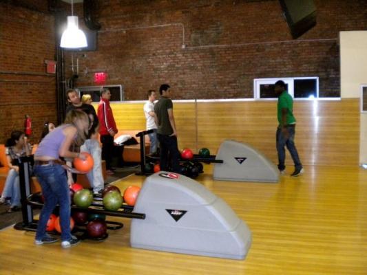 Bowling_in_harlem